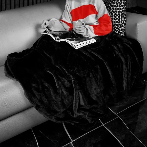 Alex Varga Palazzo Faux Fur Fleece Blanket Alex Varga Palazzo Faux Fur Fleece Blanket