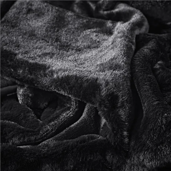 Alex Varga Palazzo Faux Fur Fleece Blanket Alex Varga Palazzo Faux Fur Fleece Blanket